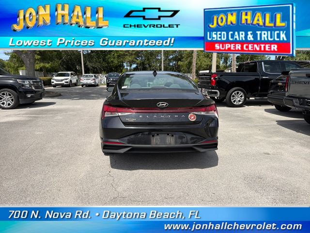 Used 2022 Hyundai Elantra SEL w/ Convenience Package FWD image 8