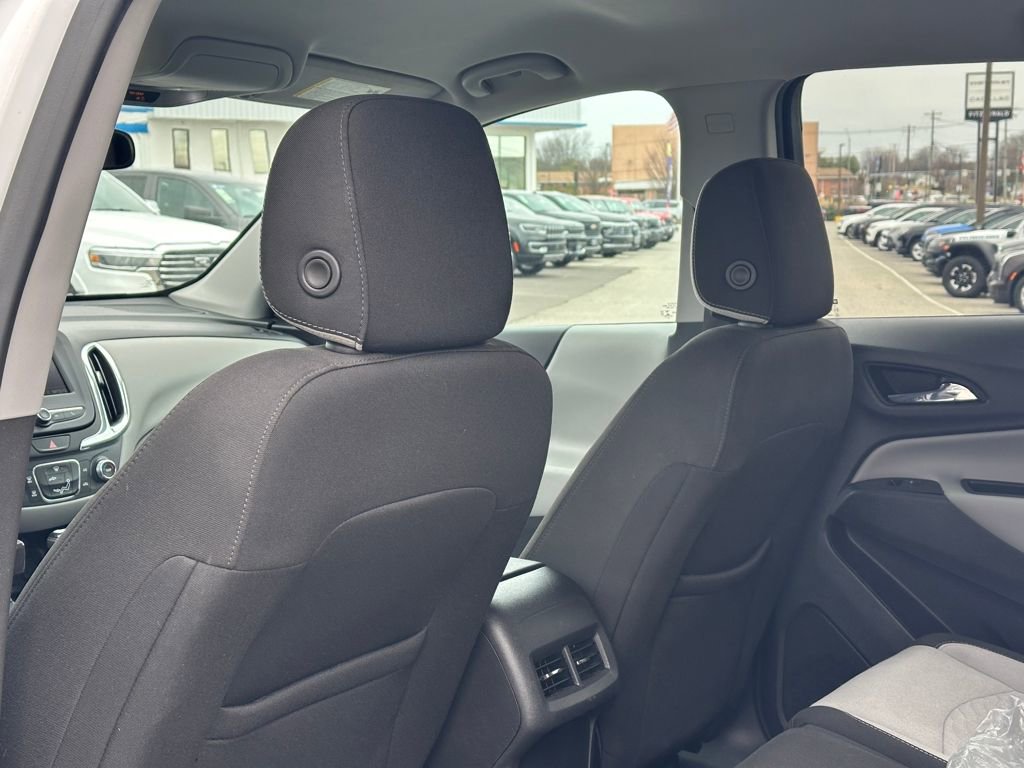 Used 2021 Chevrolet Equinox LS w/ LS Convenience Package image 9