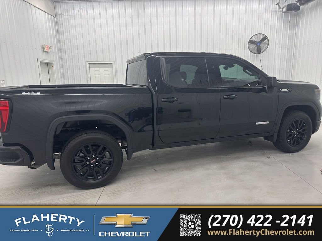 Used 2025 GMC Sierra 1500 Elevation image 2
