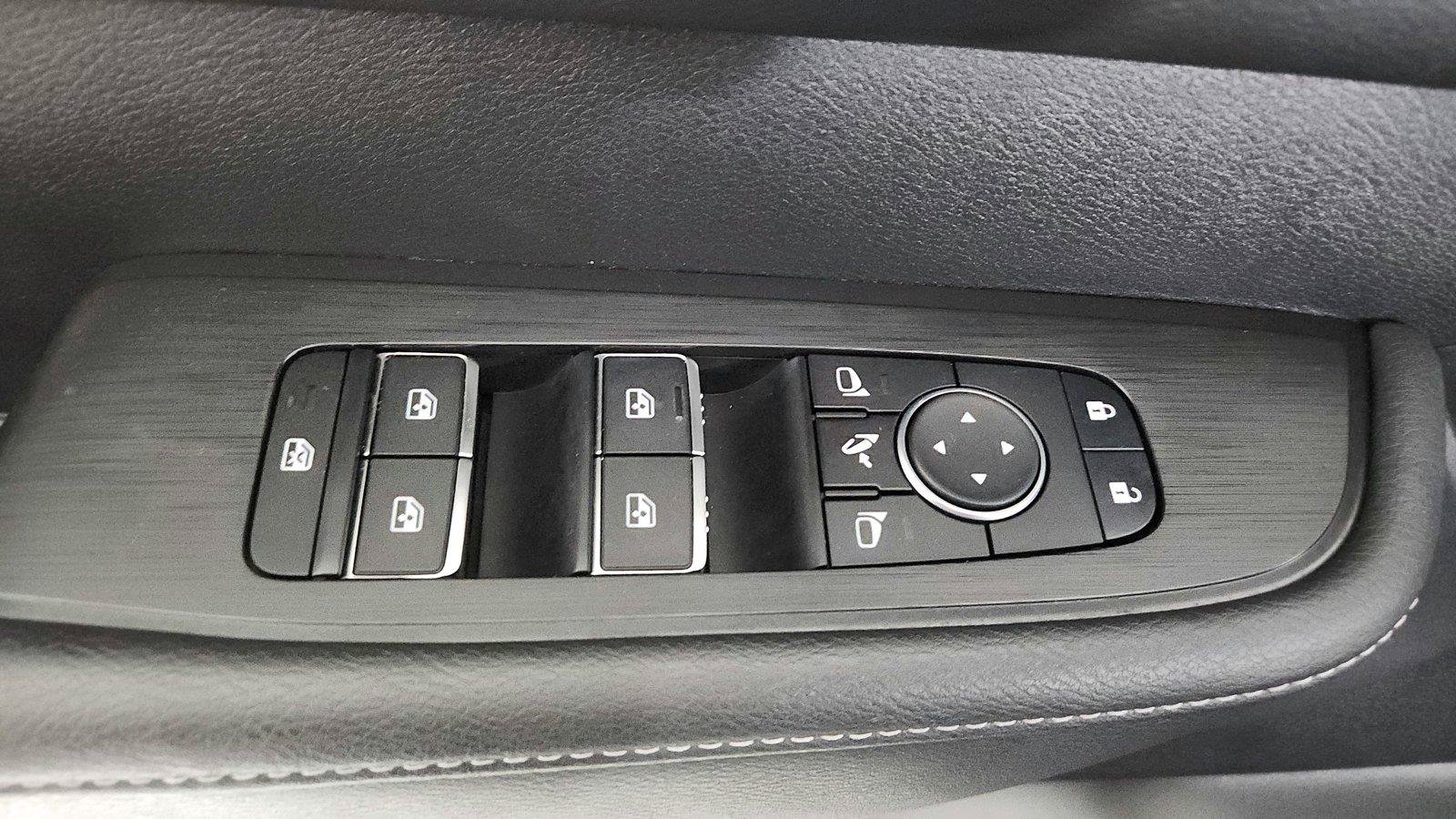 Certified 2025 Nissan Armada PRO-4X AWD/4WD image 17