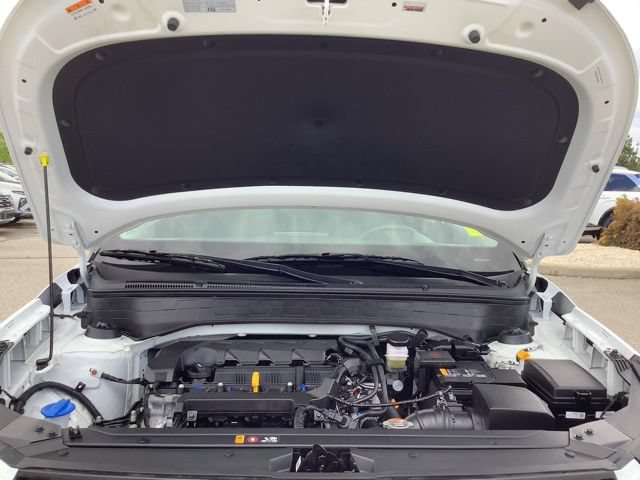 Certified 2026 Hyundai Venue SEL FWD image 12