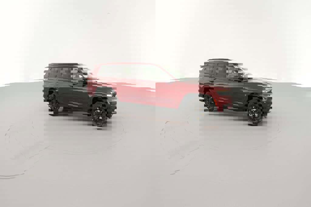 New 2025 Jeep Grand Cherokee L Laredo image 15