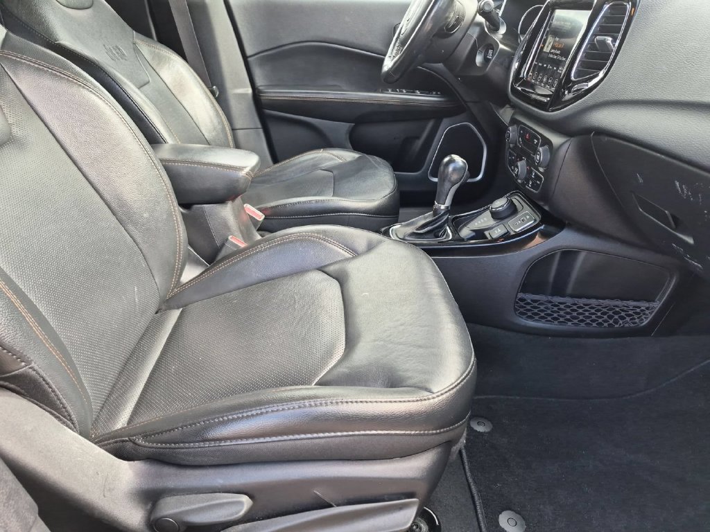 Used 2018 Jeep Compass Limited w/ Navigation Group AWD/4WD image 31
