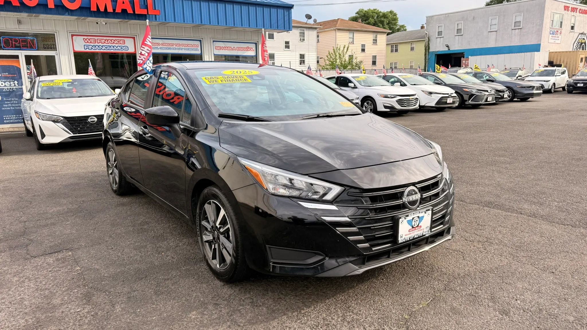 Used 2025 Nissan Versa SV FWD image 2