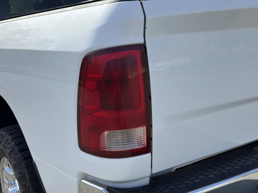 Used 2015 RAM 2500 Tradesman w/ Chrome Appearance Group image 13
