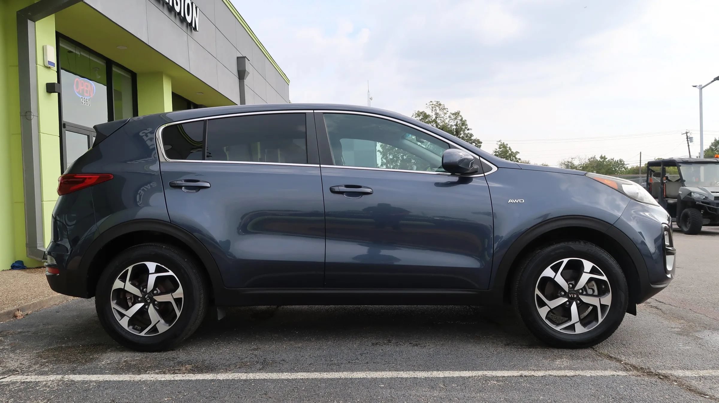Used 2020 Kia Sportage LX AWD/4WD image 7