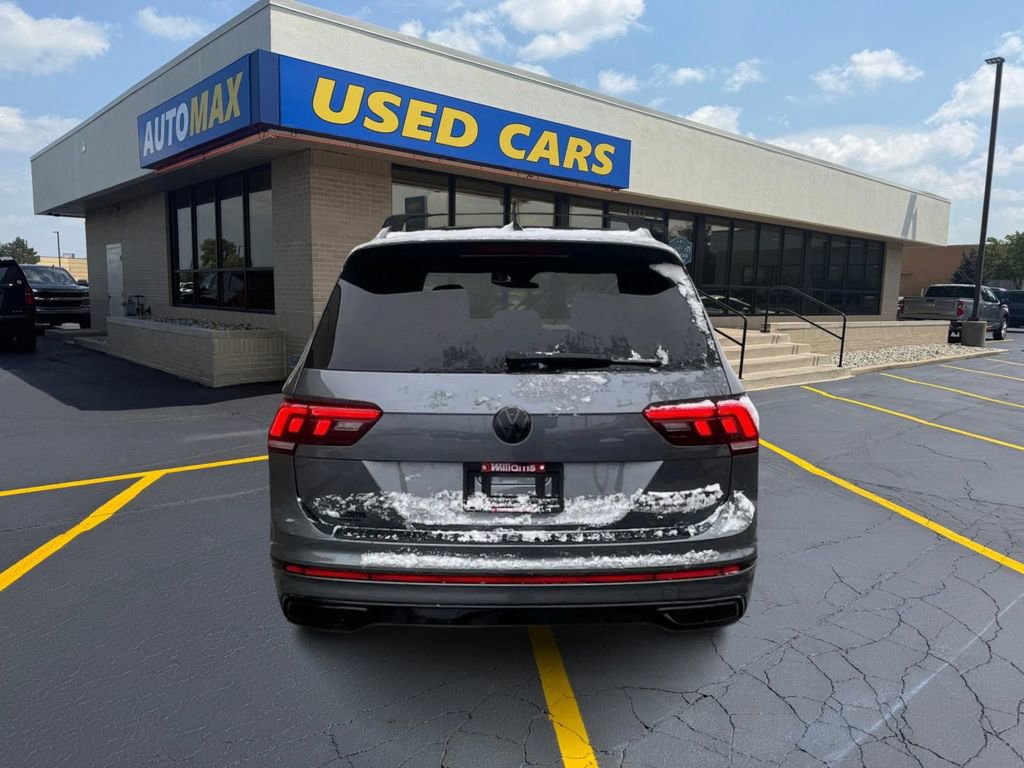 Used 2024 Volkswagen Tiguan SE R-Line image 6