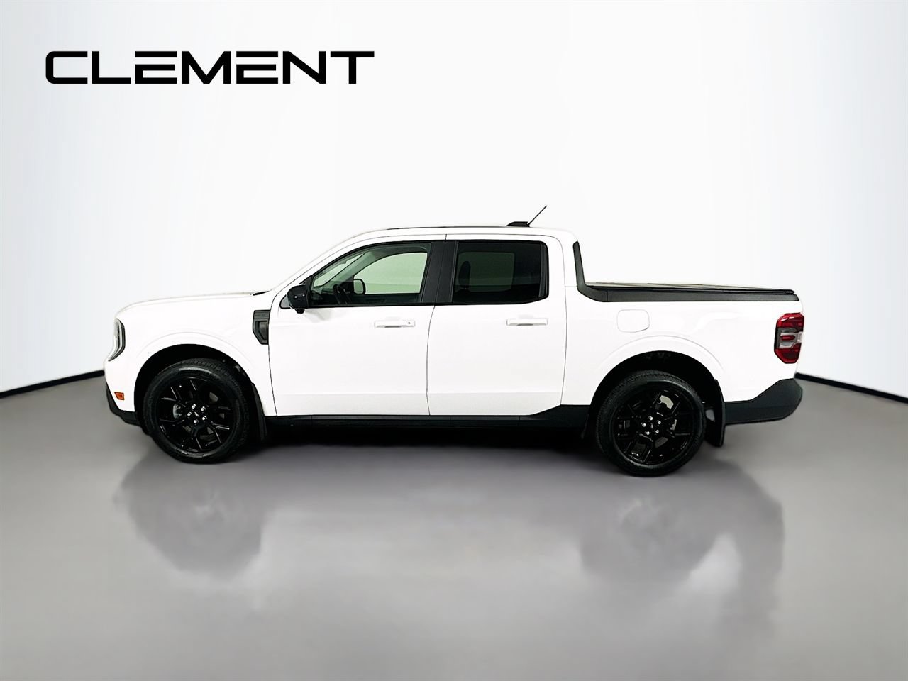 Certified 2025 Ford Maverick Lariat w/ Black Appearance Package AWD/4WD image 6