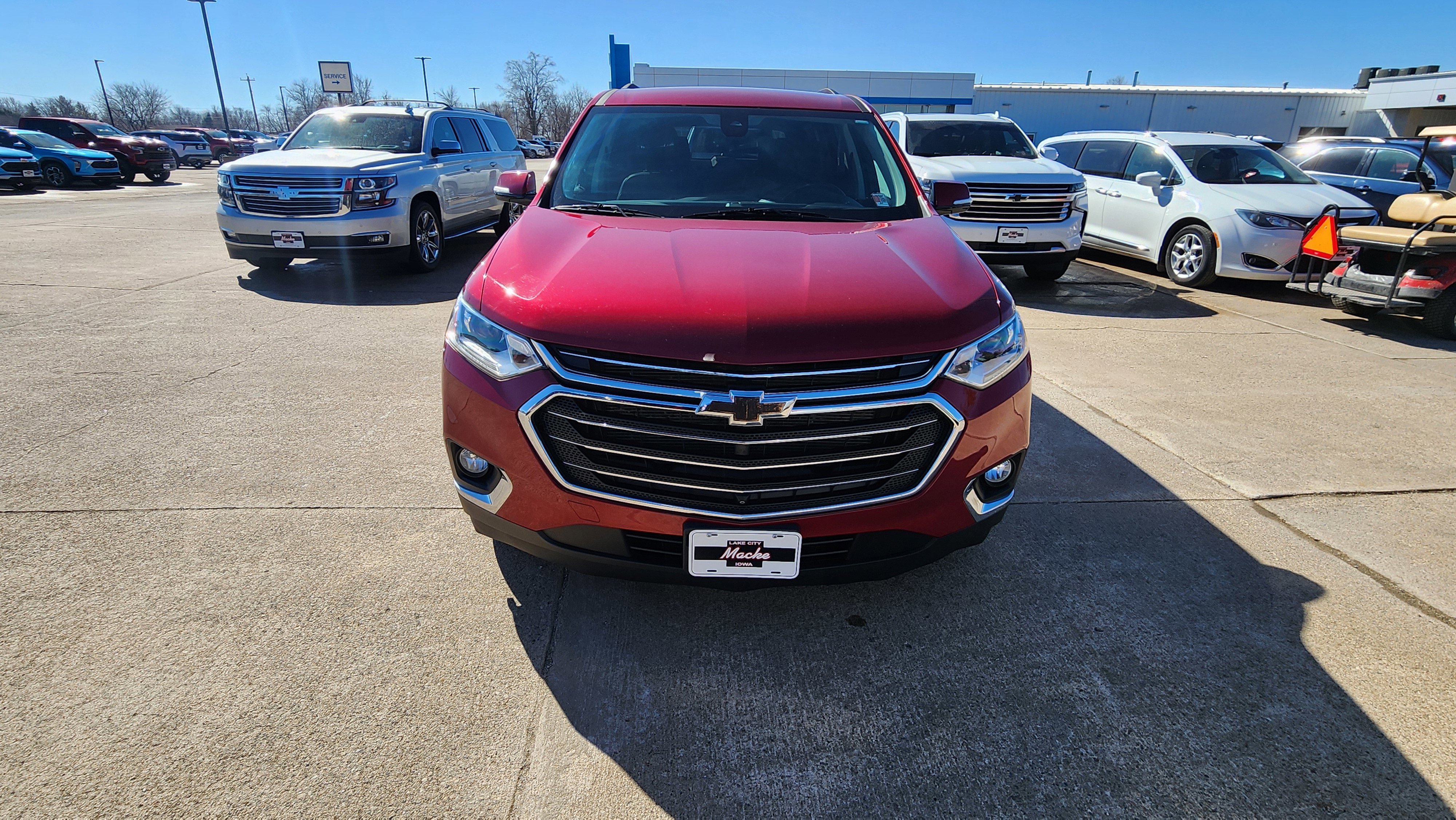 Used 2020 Chevrolet Traverse LT w/ LT Premium Package image 2