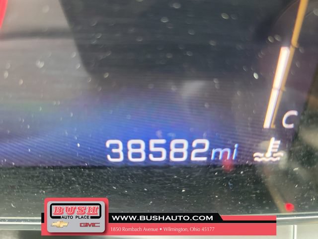 Used 2025 Chevrolet Trax LT FWD image 21