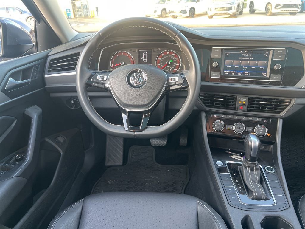 Used 2021 Volkswagen Jetta SE image 22