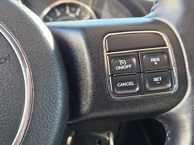 Used 2015 Jeep Wrangler Unlimited Sahara w/ Connectivity Group image 12