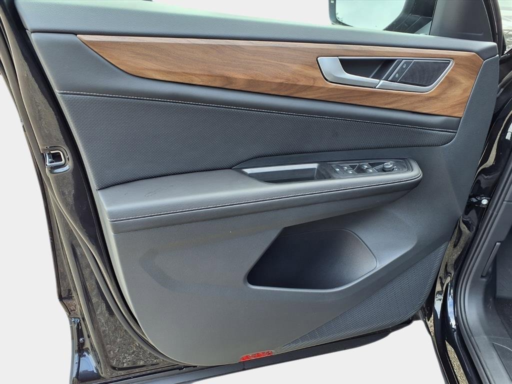 New 2026 Volkswagen Atlas SE image 9