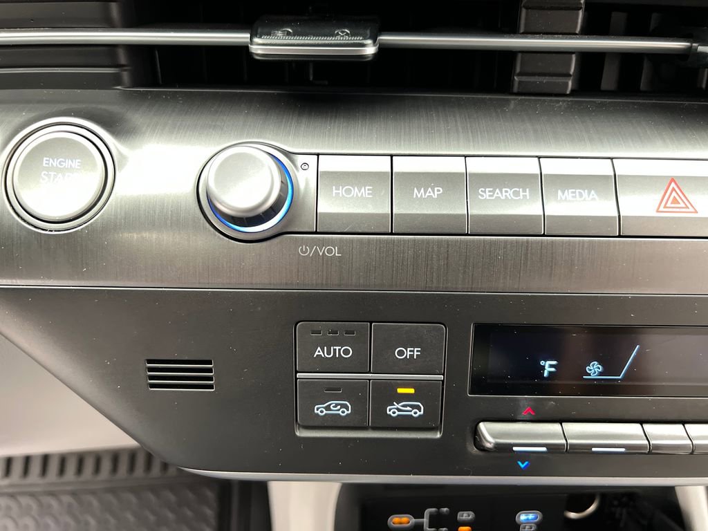 Used 2025 Hyundai Kona SEL FWD image 47