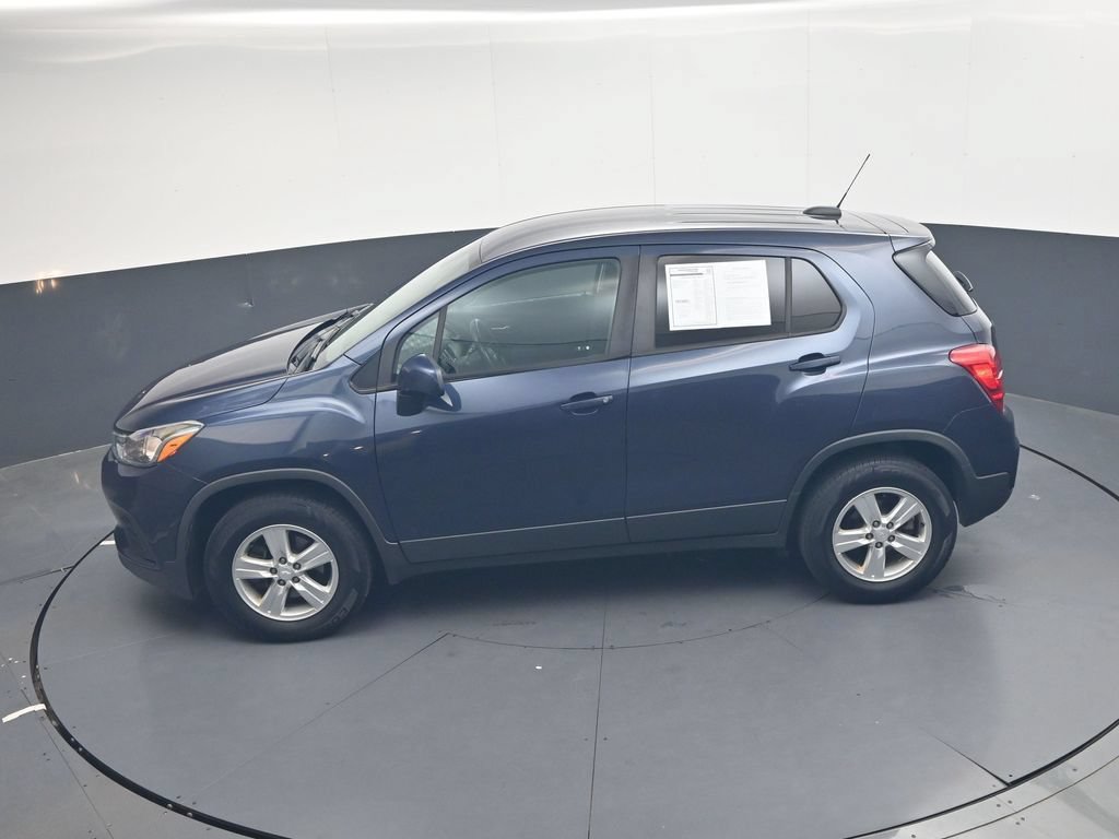 Used 2019 Chevrolet Trax LS w/ Tint and Cruise Package AWD/4WD image 35
