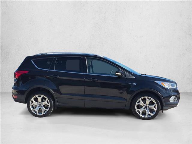 Certified 2019 Ford Escape Titanium AWD/4WD image 4