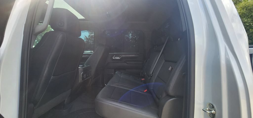 Used 2024 Chevrolet Silverado 3500 LTZ w/ LTZ Premium Package AWD/4WD image 19