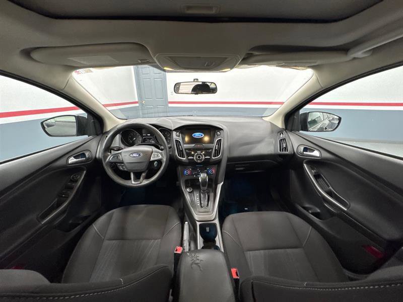 Used 2017 Ford Focus SEL FWD image 12