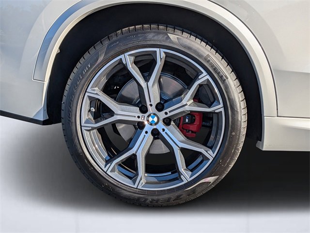 Used 2025 BMW X5 xDrive40i w/ M Sport Package image 11