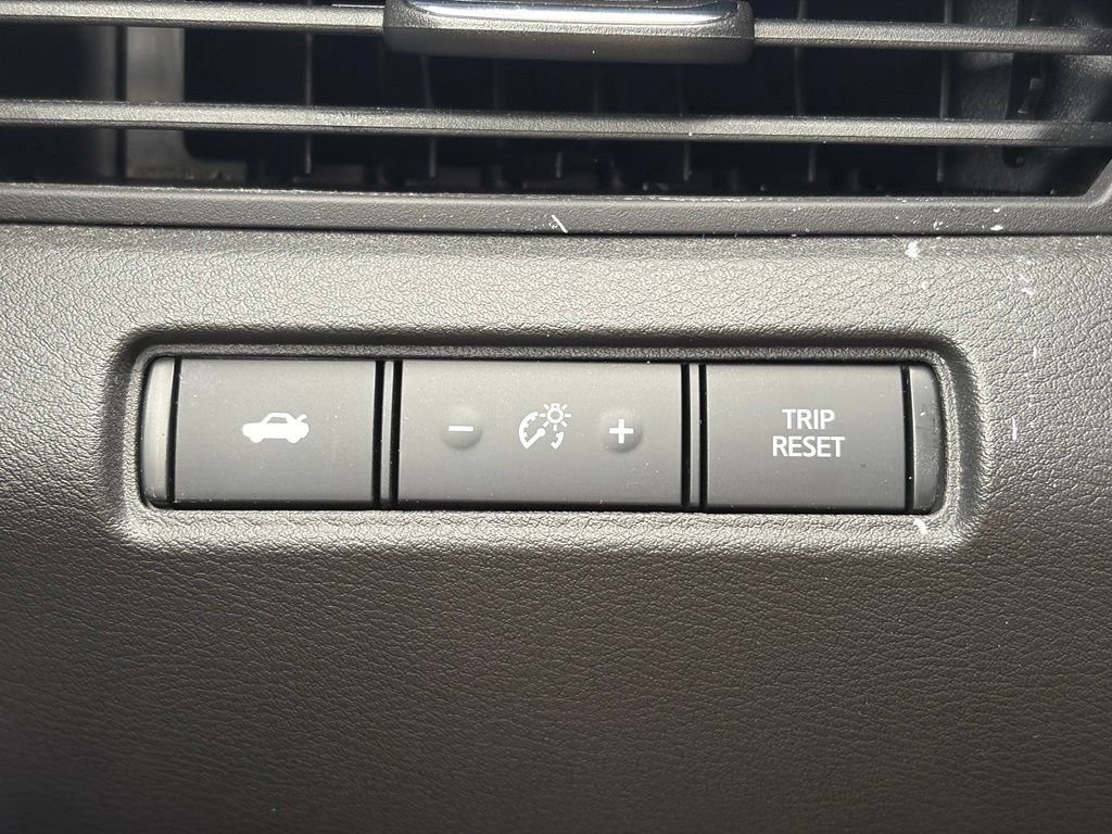 Used 2023 Nissan Altima 2.5 SR FWD image 29