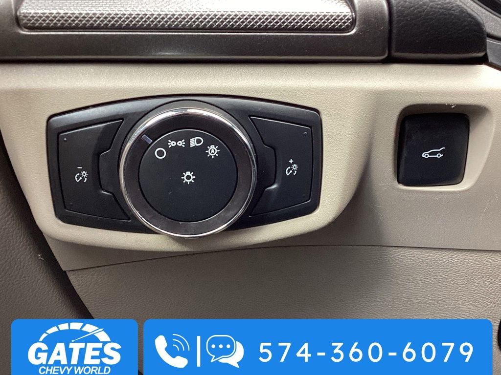 Used 2019 Ford Fusion SE image 23
