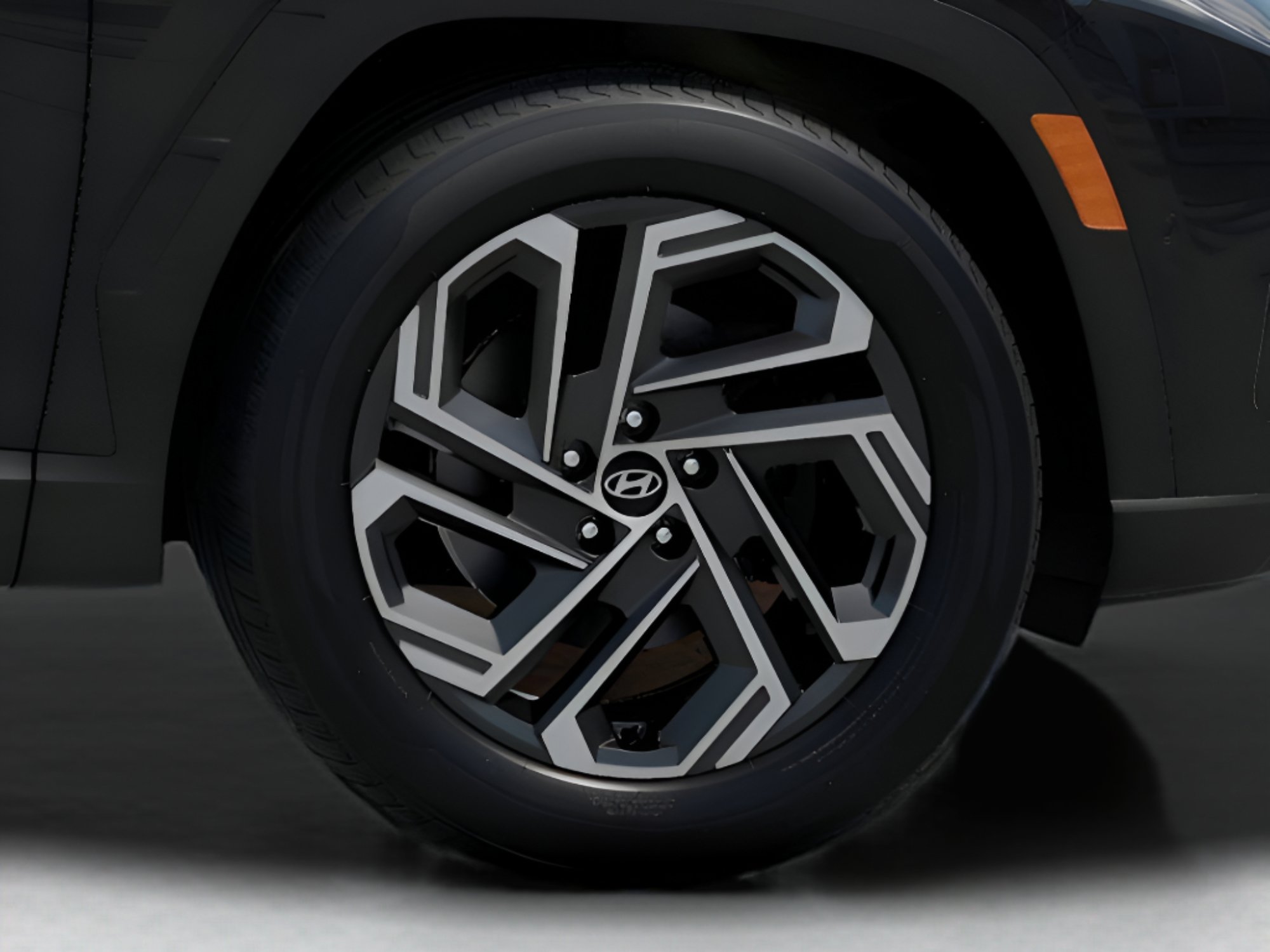 Certified 2025 Hyundai Tucson Limited image 8