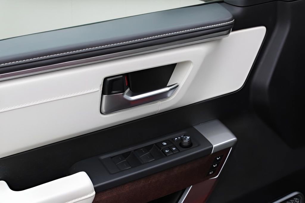 Used 2023 Toyota Sequoia Capstone image 21