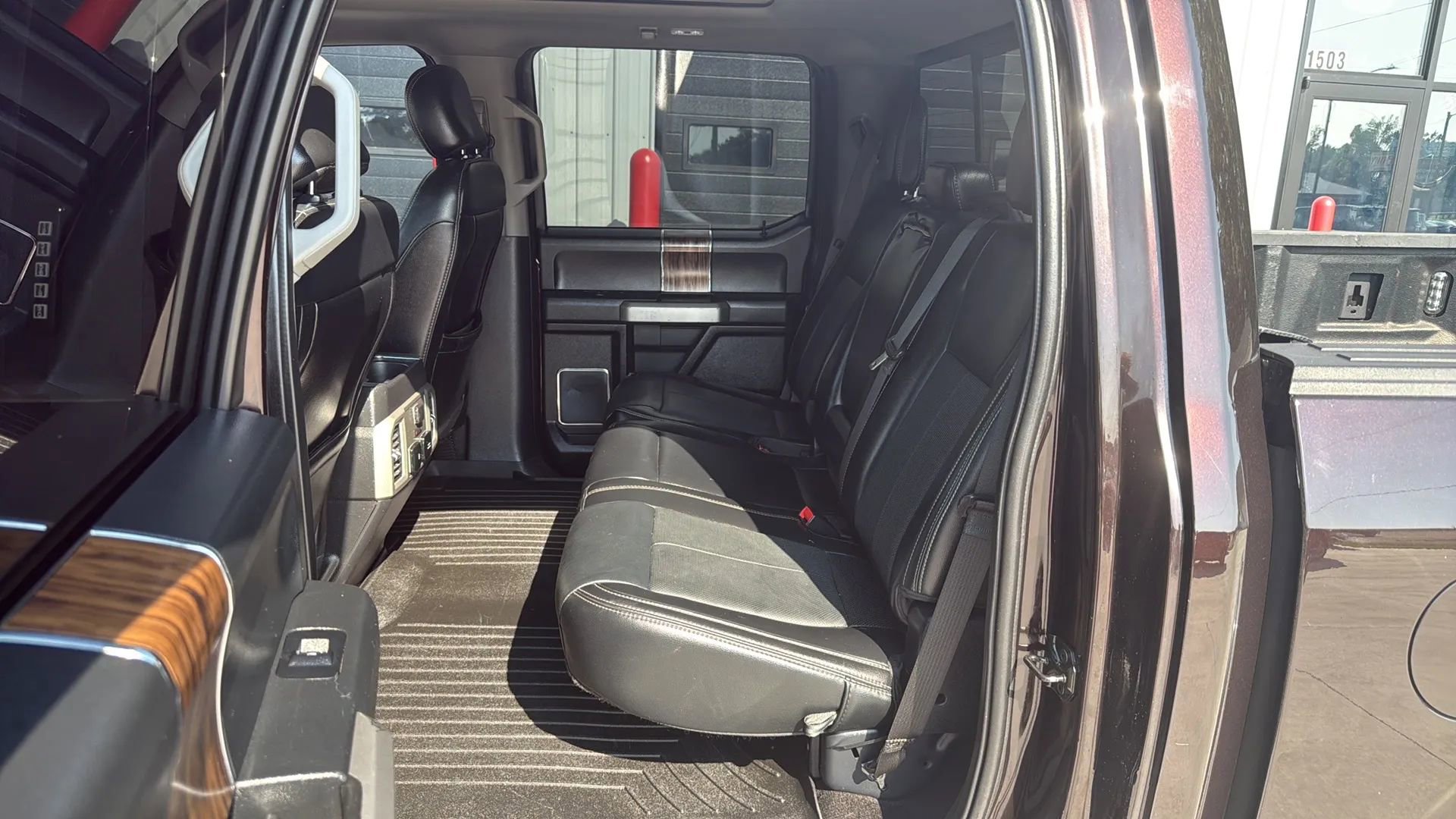 Used 2019 Ford F150 Lariat w/ Equipment Group 502A Luxury image 22