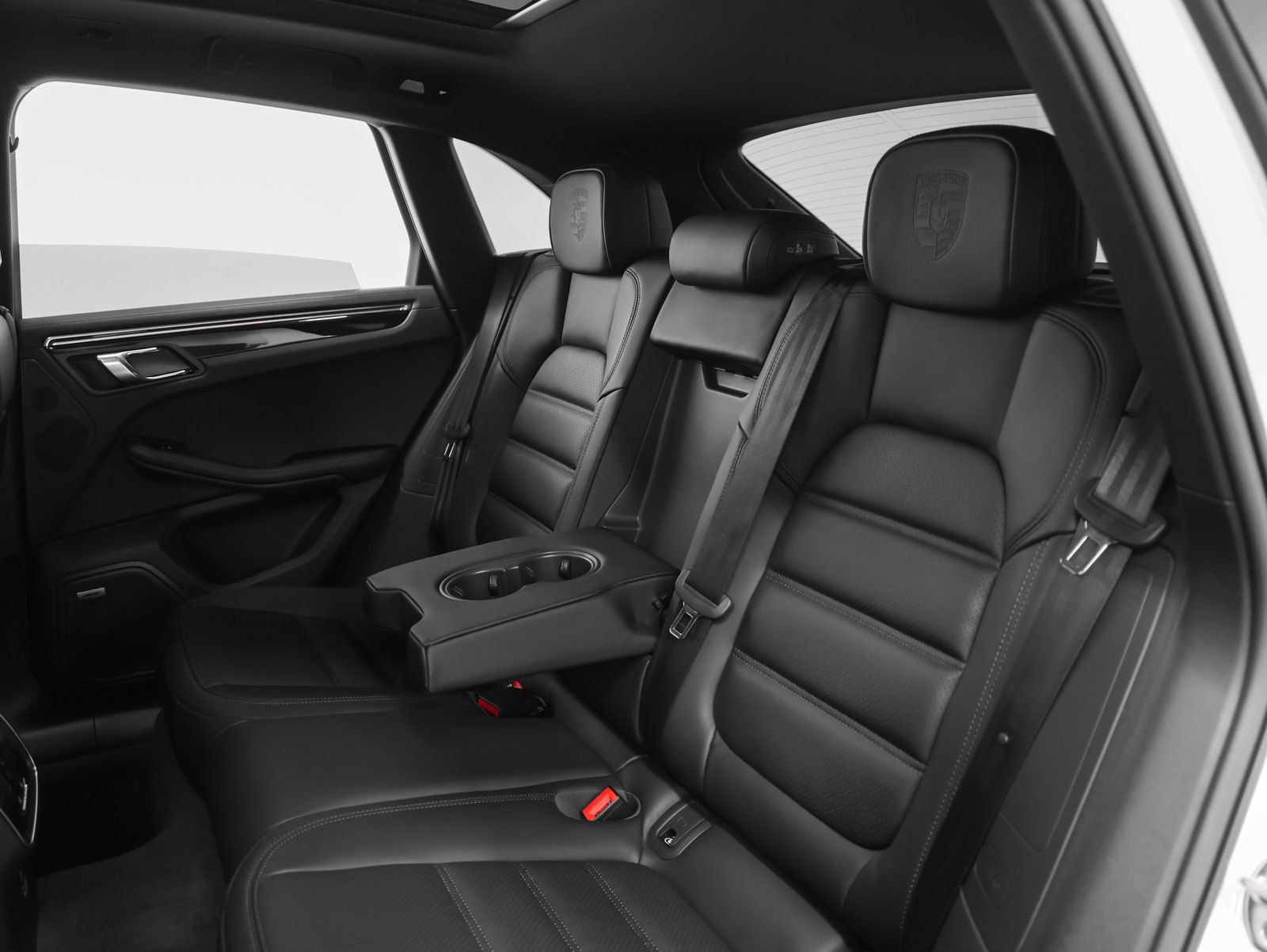 New 2026 Porsche Macan S image 46