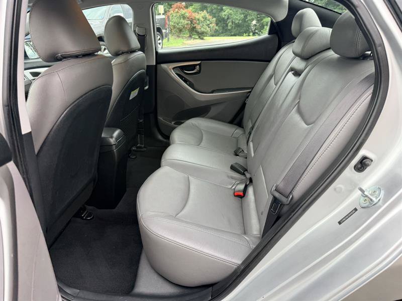 Used 2013 Hyundai Elantra Limited FWD image 18