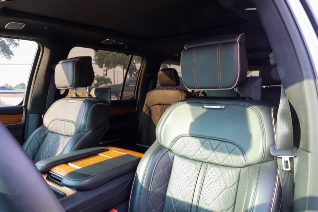 Used 2023 Jeep Grand Wagoneer L Series III w/ Rear Seat Video Group 1 image 9