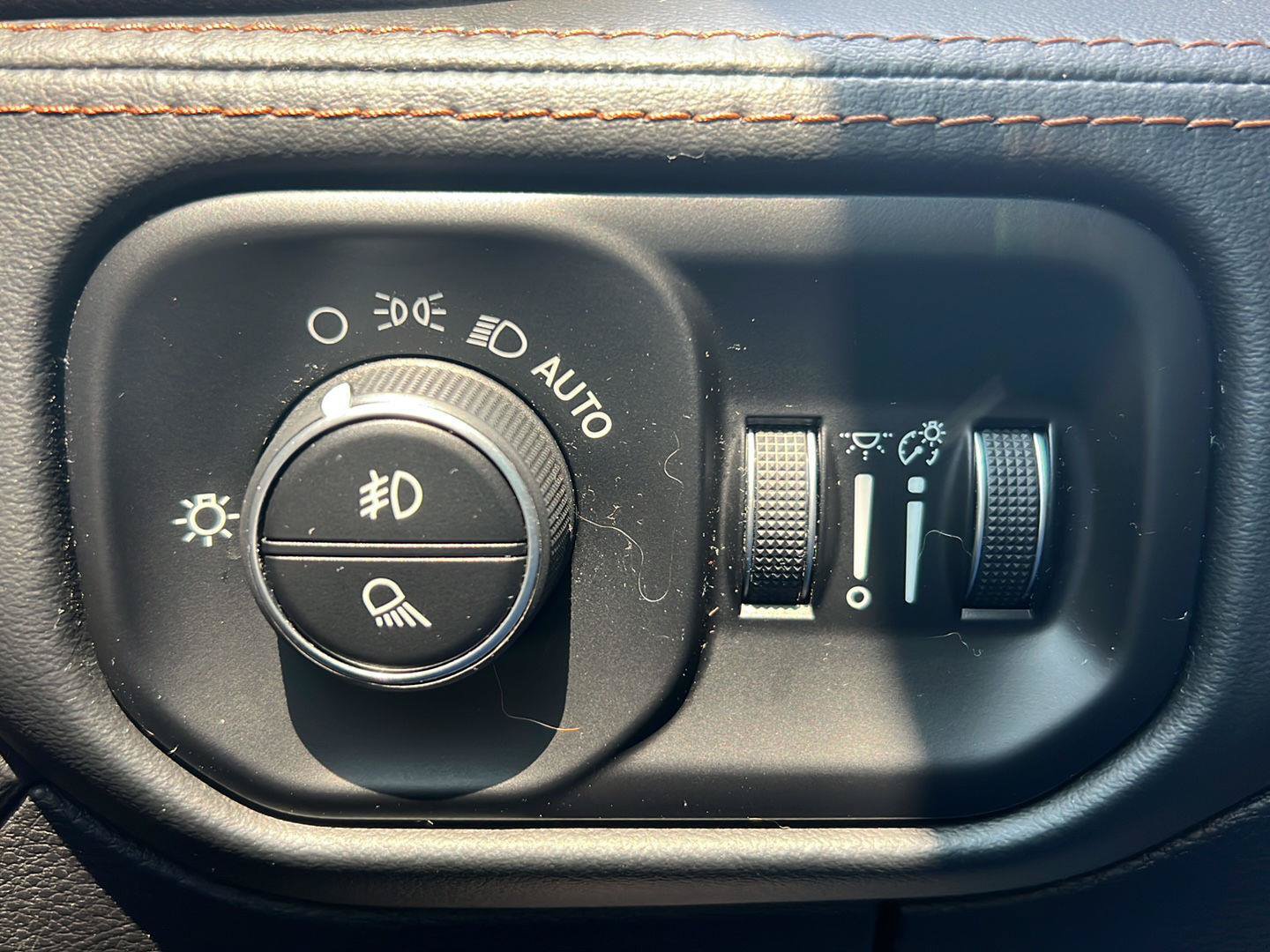 Used 2019 RAM 1500 Limited AWD/4WD image 19