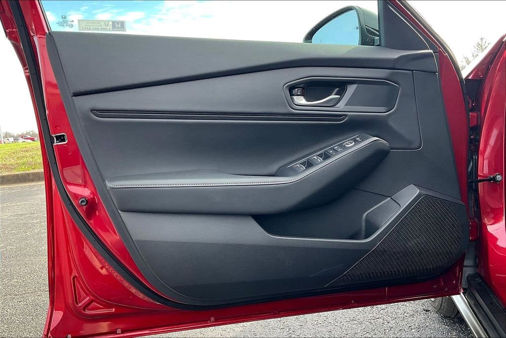 Certified 2025 Honda Accord Sport image 30