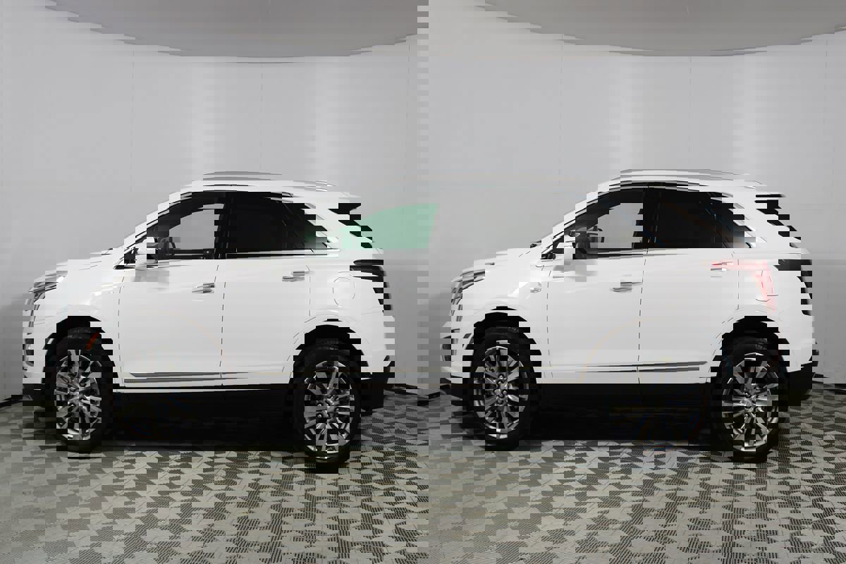 Used 2024 Cadillac XT5 Premium Luxury image 40