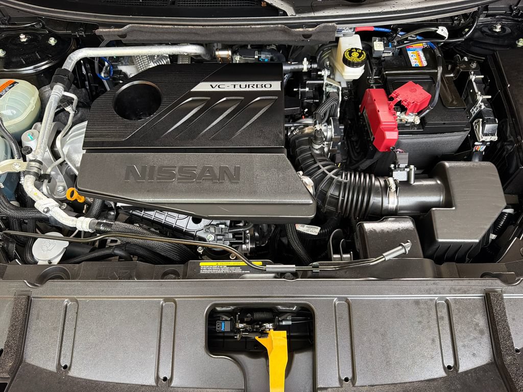 Used 2025 Nissan Rogue Platinum w/ Platinum Premium Package FWD image 37