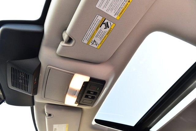 Certified 2025 Nissan Pathfinder SL w/ SL Premium Package image 25