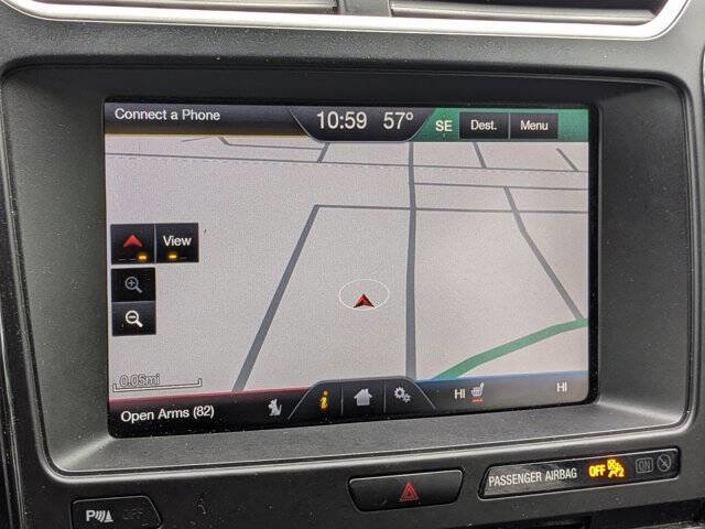 Used 2016 Ford Explorer XLT w/ Equipment Group 202A image 23