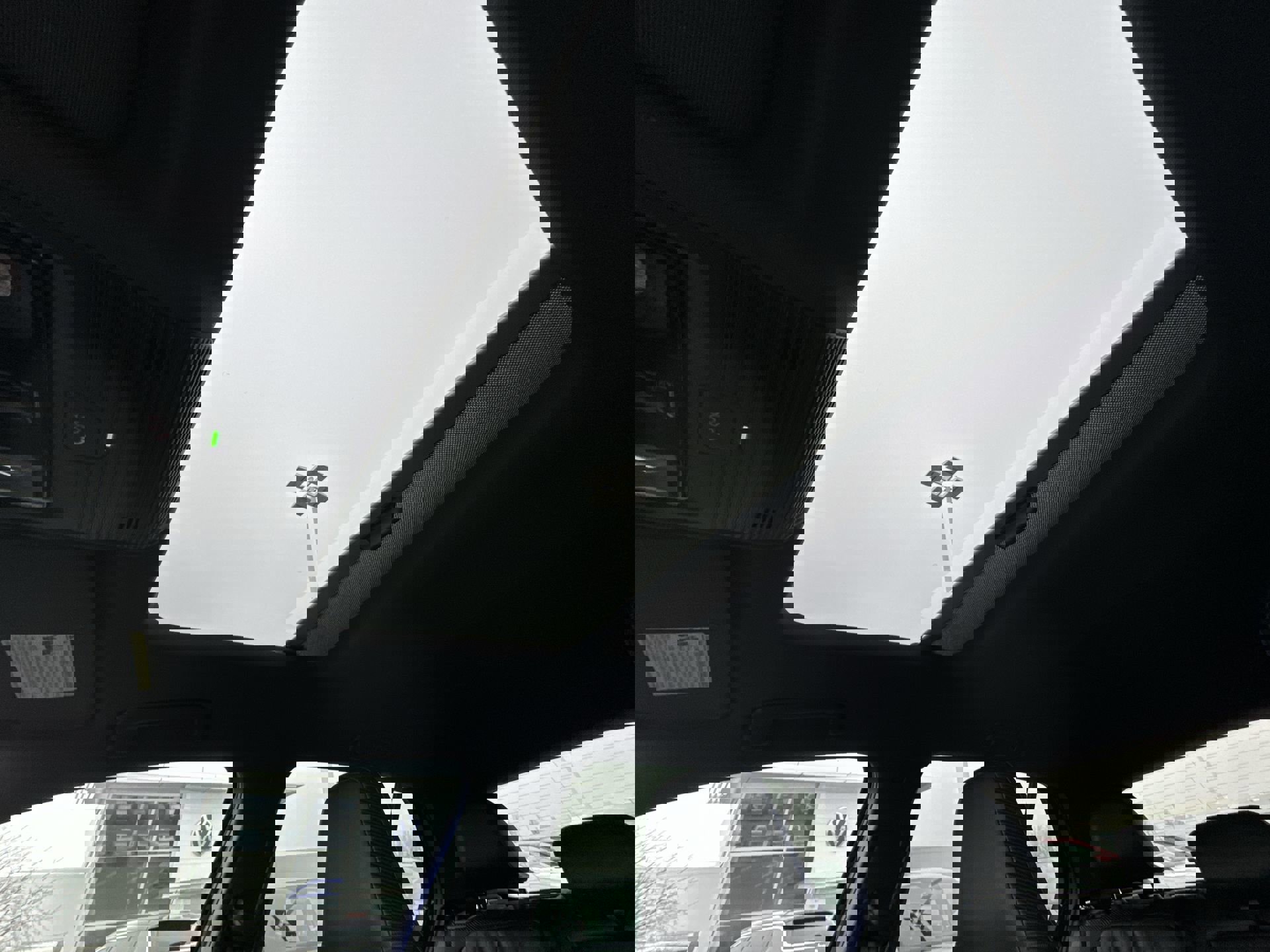 Used 2022 Volkswagen Golf R image 19