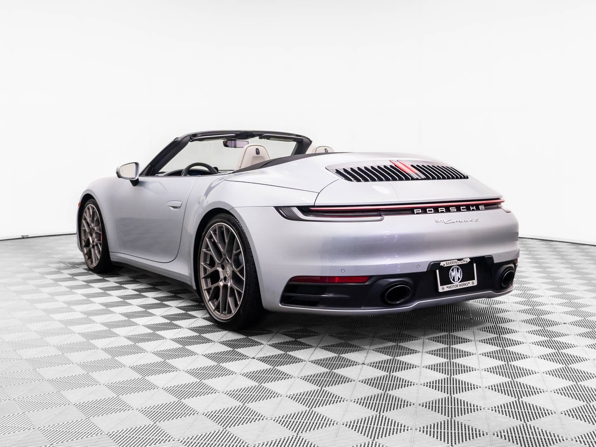 Used 2020 Porsche 911 Carrera 4S AWD/4WD image 3