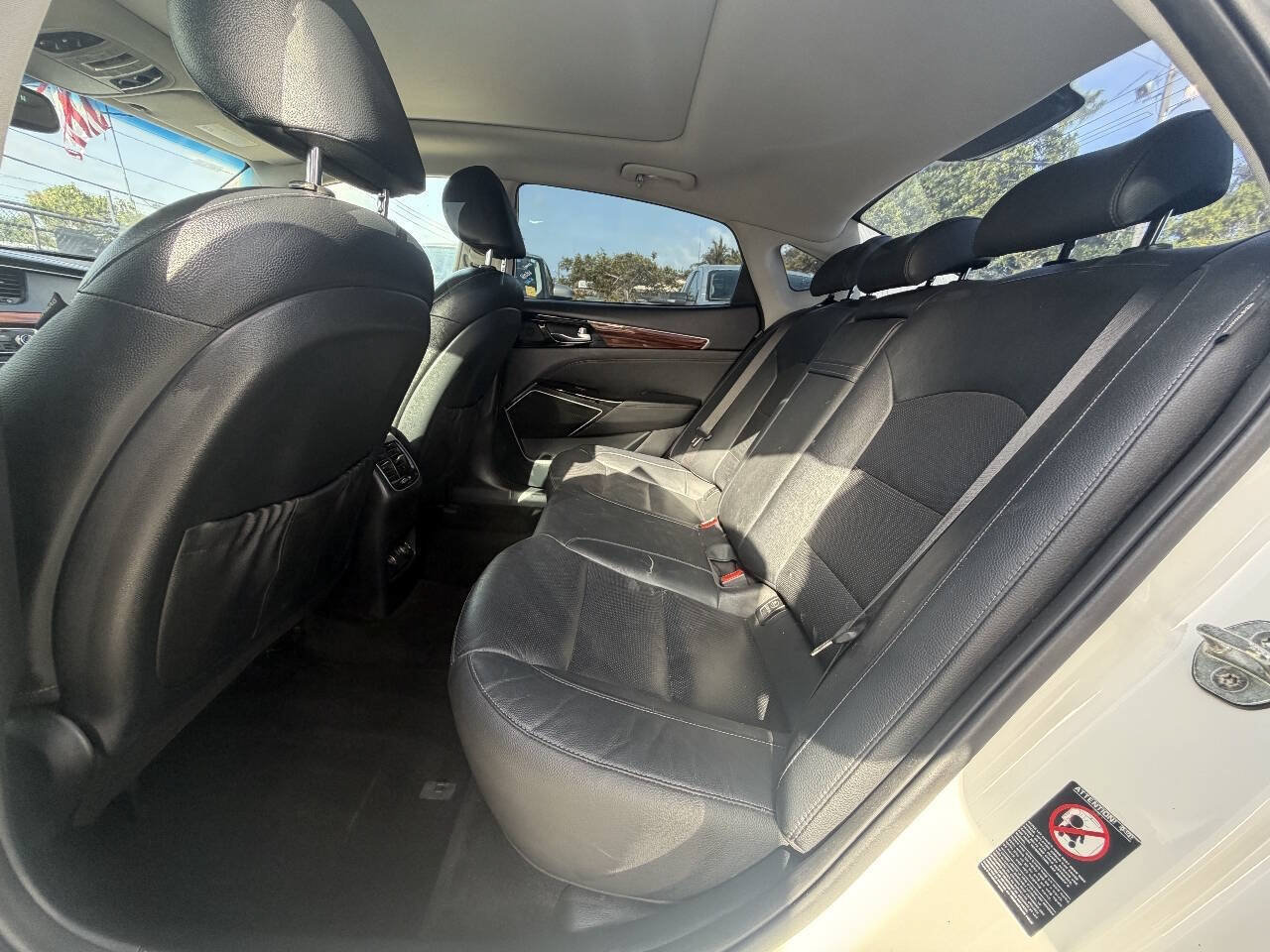 Used 2017 Kia Cadenza Premium FWD image 18