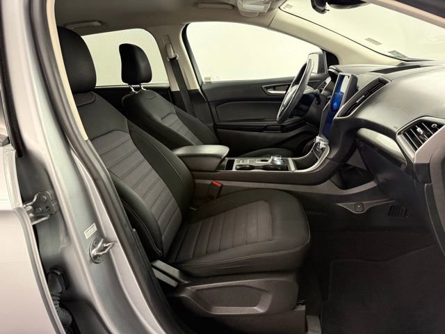 Used 2023 Ford Edge SE image 31
