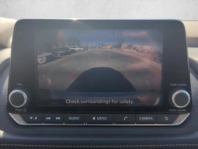 Used 2023 Nissan Rogue SV image 13