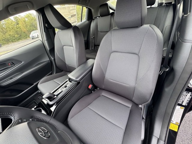 New 2026 Toyota Prius LE image 11