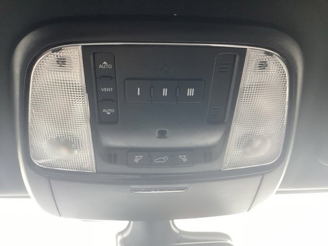 Used 2024 Dodge Durango GT image 35