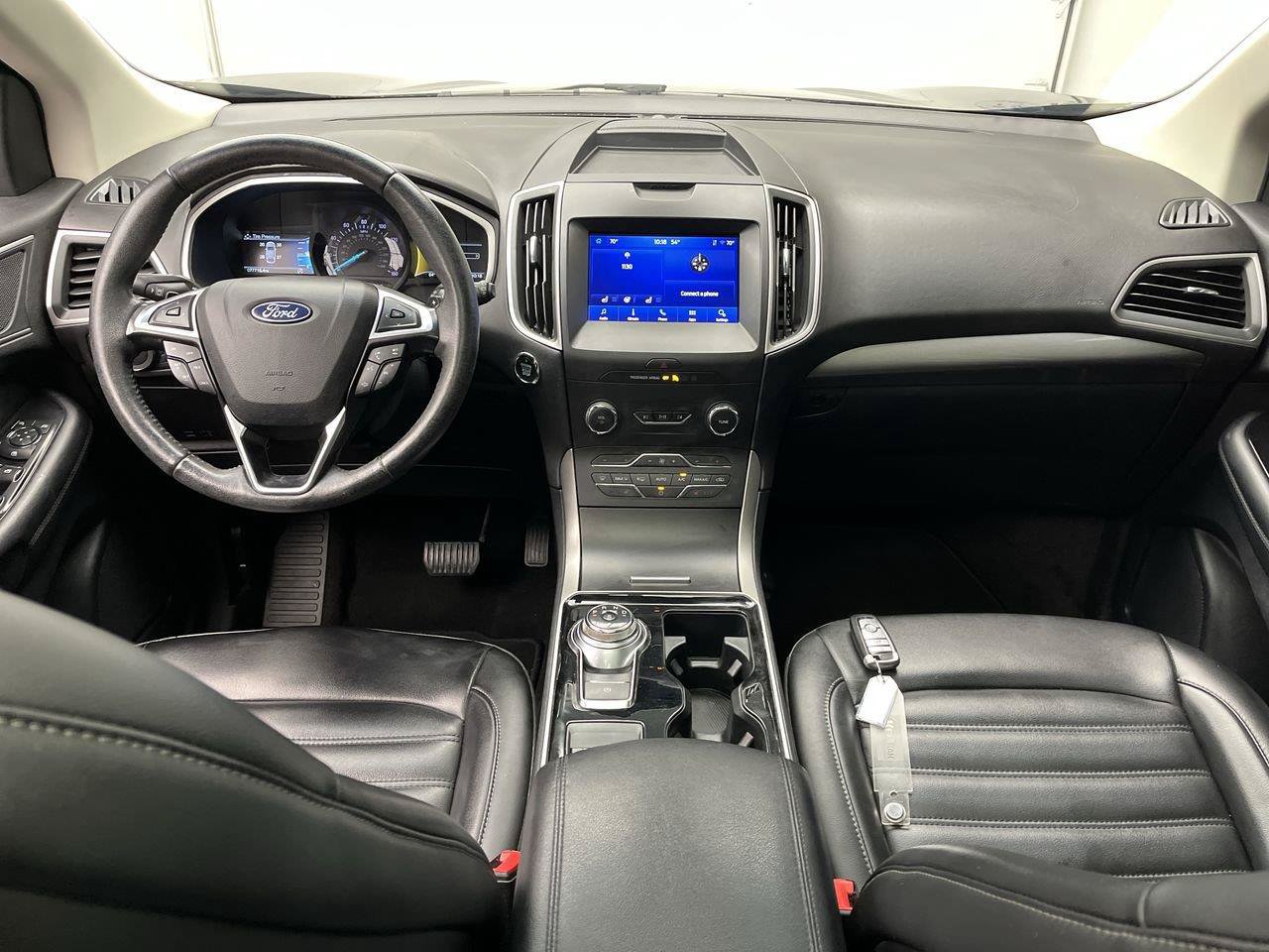 Certified 2020 Ford Edge SEL w/ Convenience Package AWD/4WD image 4