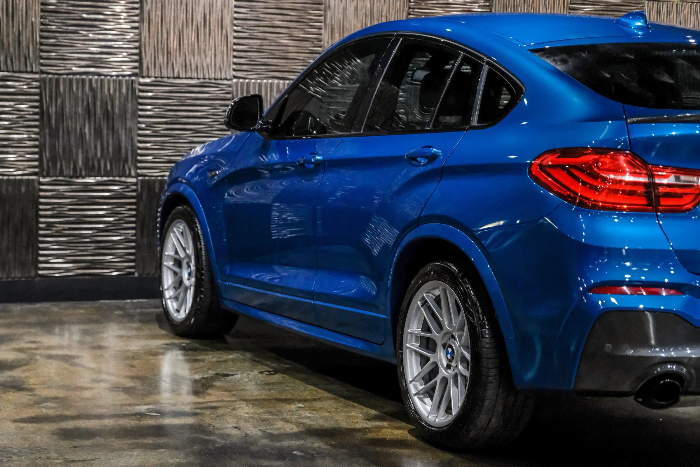Used 2017 BMW X4 M40i AWD/4WD image 17
