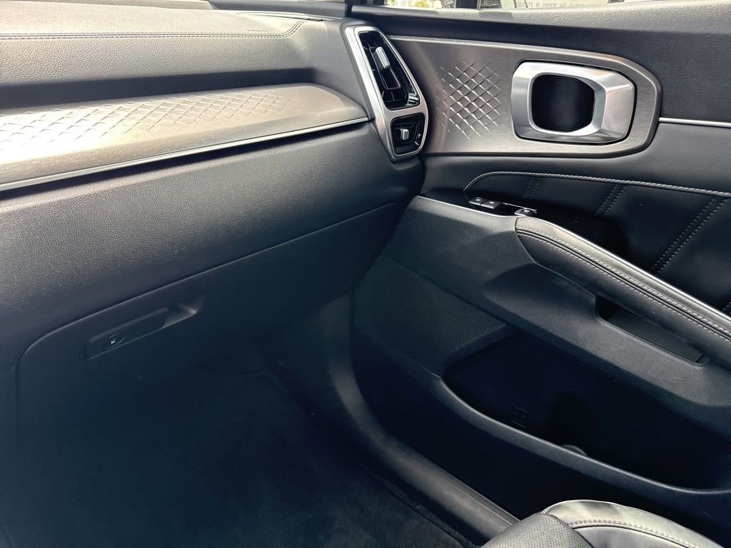 Used 2022 Kia Sorento SX image 30