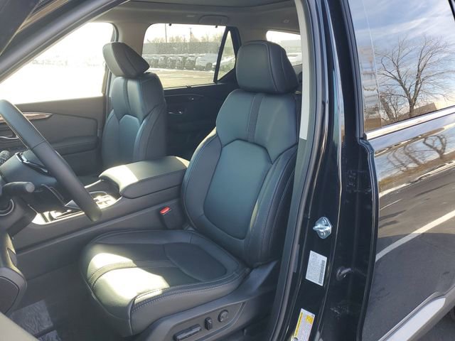 New 2025 Honda Pilot Touring image 19