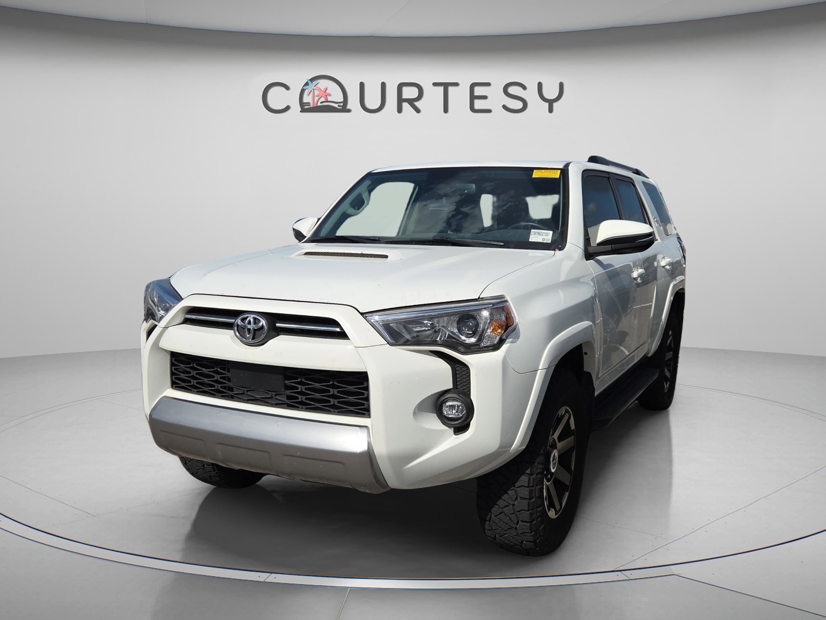 Certified 2024 Toyota 4Runner TRD Off-Road Premium w/ Moonroof Package AWD/4WD image 1