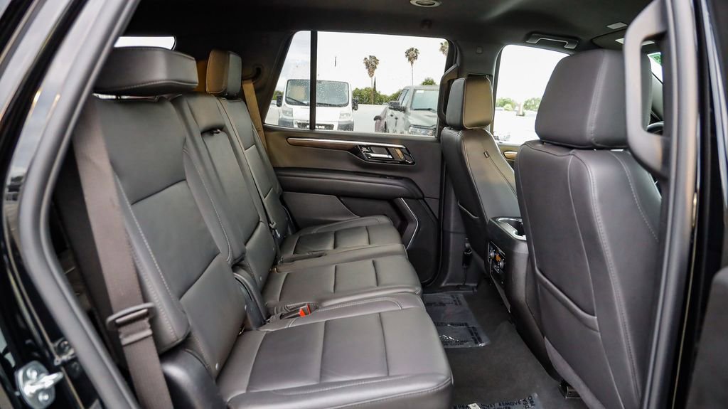 Used 2025 Chevrolet Tahoe Z71 AWD/4WD image 19